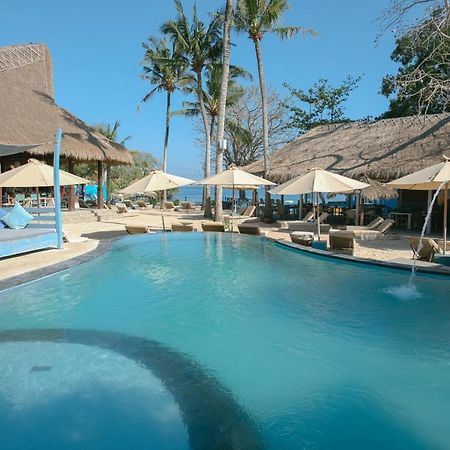 ホテル ル ヌサ ビーチ クラブ レンボンガン島 エクステリア 写真